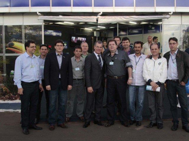 130514_estande_da_sanepar_na_expoinga_recebe_mais_de_20_mil_visitantes_13_-_pref_mga_-_pupin.jpg
