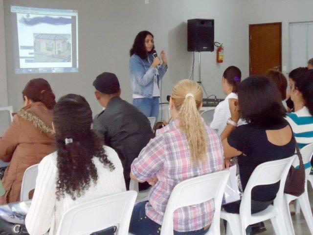 130522_-_cambe_prefeitura_treinamento_-_andrea.jpg