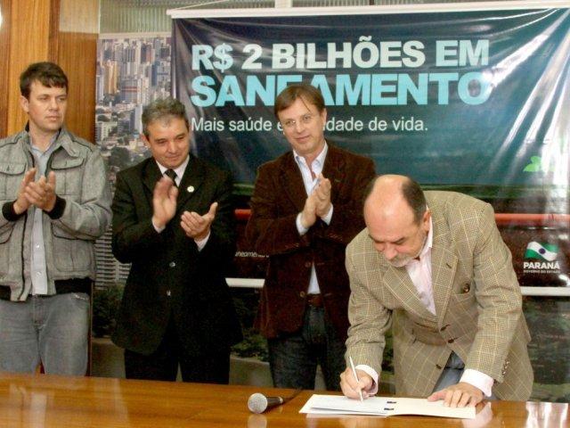 130704_londrina_assin_o_s_prefeitura_7.jpg