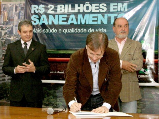 130704_londrina_assin_o_s_prefeitura_8.jpg