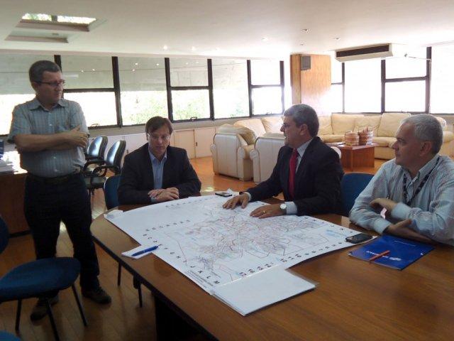 130920_visita_prefeito_londrina_1.jpg