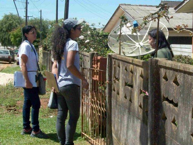 131017_contato_com_a_comunidade_previne_mau_uso_da_rede_coletora_-_glaucia_-_ponta_grossa_1.jpg