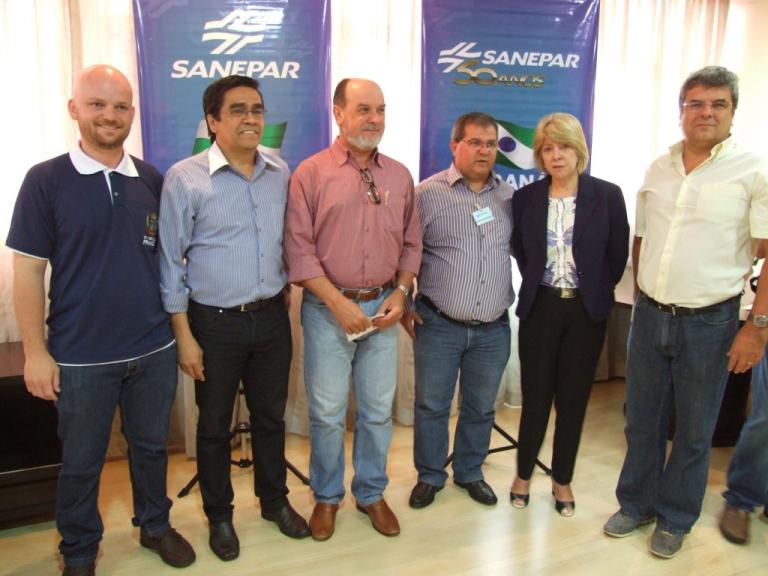 131121_-_entrega_obras_cafelandia_2.jpg