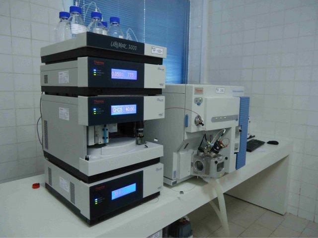 140103_-_maringa_laboratorio_analisa_agua_-abre.jpg
