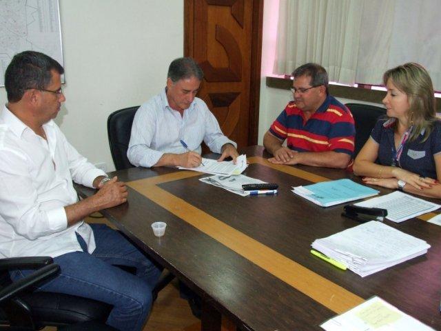 140305_-_termo_aditivo_cascavel_6.jpg