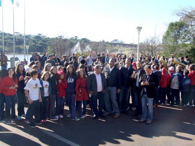 140602_-_cascavel_-_pedra_fundamental_do_ceam_3.jpg