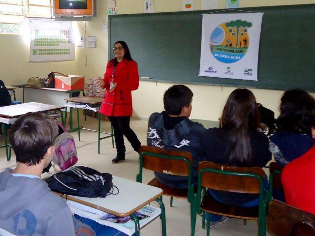 140602_-_uniao_da_vitoria_-_da_escola_ao_rio_-_alunos_monitoram_rio_vermelho_1.jpg