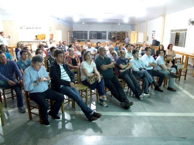 140811_-_cascavel_-_audiencia_lago_3.jpg