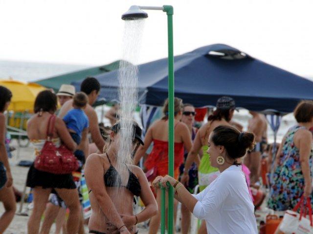 141230_-_duchas_no_litoral_-_verao_2014-2015.jpg