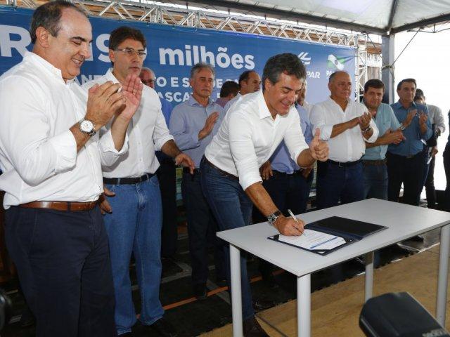 150525_-_cascavel_-_85_municipios_recebem_190_milhoes_2.jpg