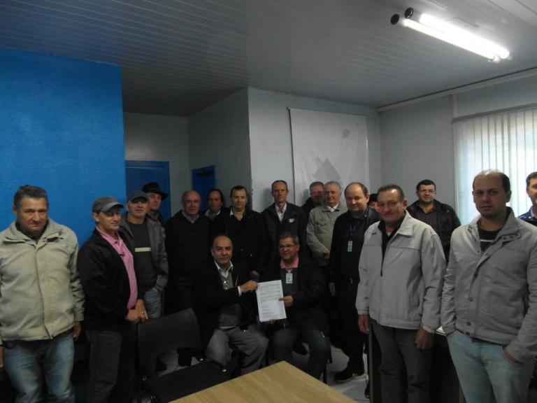 150609_-_vere_-_assinatura_contrato_6.jpg