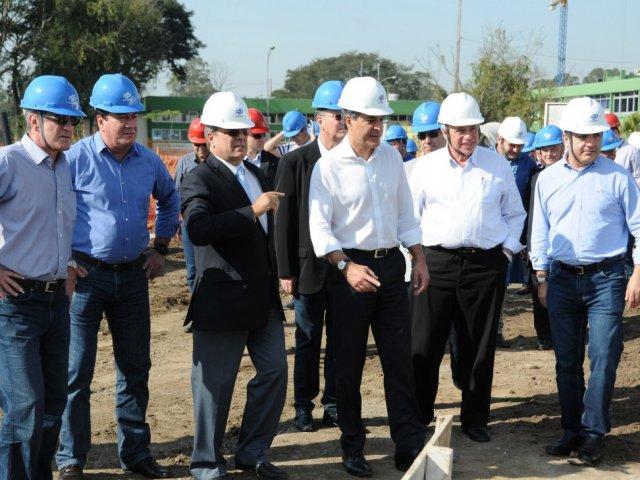 150806_-_visita_ete_belem_governadorcapa_1.jpg