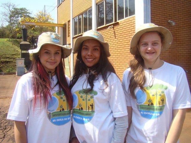 150826_rolandia_da_escola_ao_rio_8.jpg