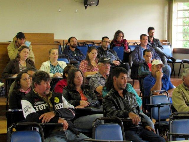 151106_-_castro_-_capacitacao_-_sistemas_rurais_de_abastecimento__2.jpg