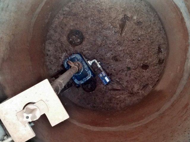 160106_-_lda_-_sanepar_instala_equipamentos_-_dataloggers_-_instalado.jpg