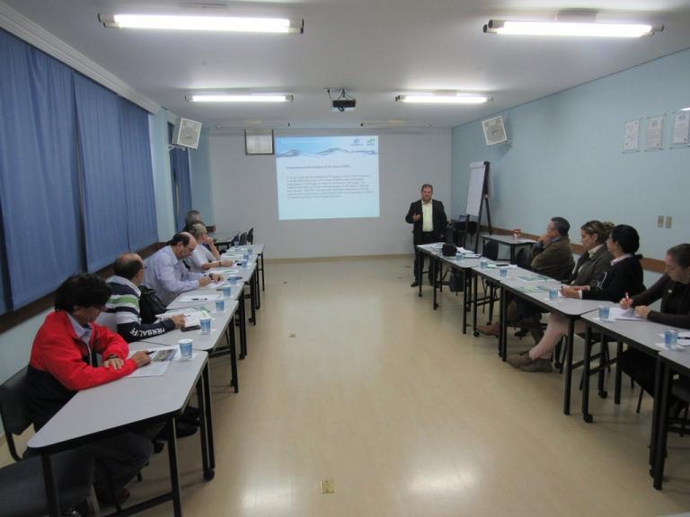 160510_-_revitalizacao_do_rio_iguacu_no_conselho_de_desenv_cascavel_1.jpg
