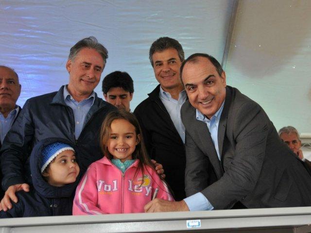 161006_-_13_municipios_do_oeste_recebm_obras_de_saneamento_3.jpg