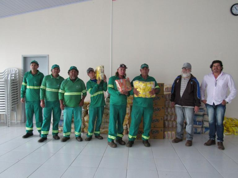 161019_-_guarapuava_-_olimpiadas_sanepar_-_doacao_alimentos__3.jpg