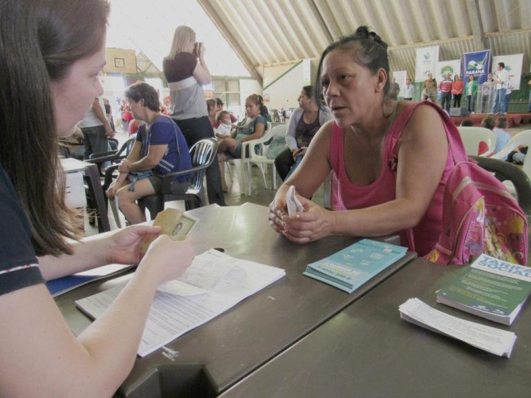 161117_-_laranjeiras_do_sul_-_sanepar_participa_parana_cidadao_2.jpg