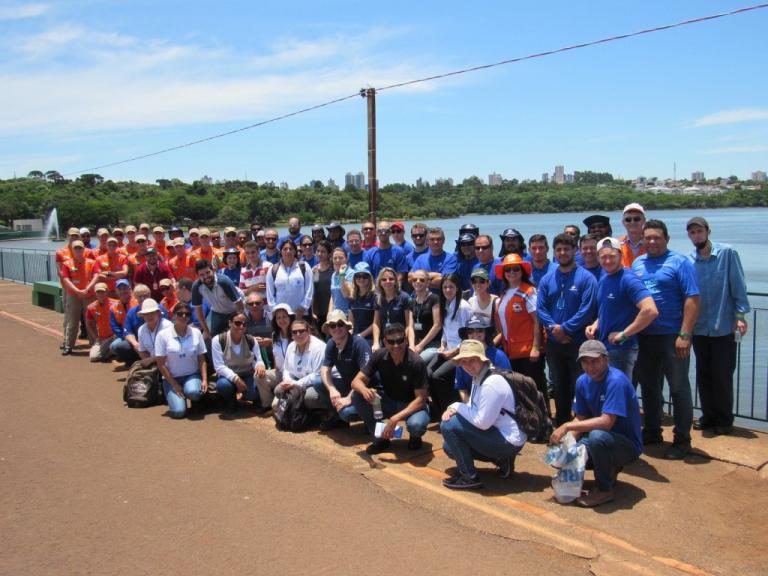 161216_-_acao_de_limpeza_do_rio_cascavel_1.jpg