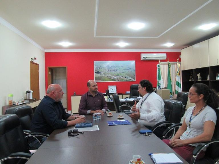 170213_-_sabaudia_-_obras_de_agua_-_reuniao_prefeito_1.jpg