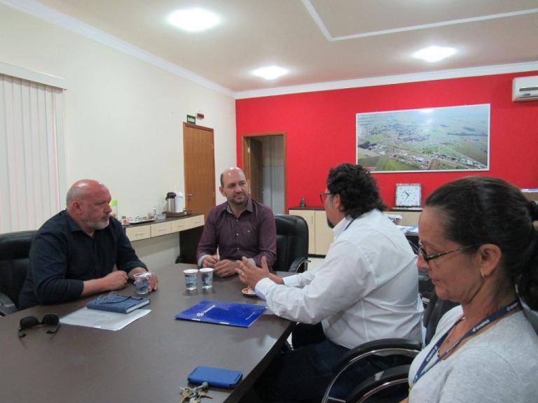 170213_-_sabaudia_-_obras_de_agua_-_reuniao_prefeito_2.jpg