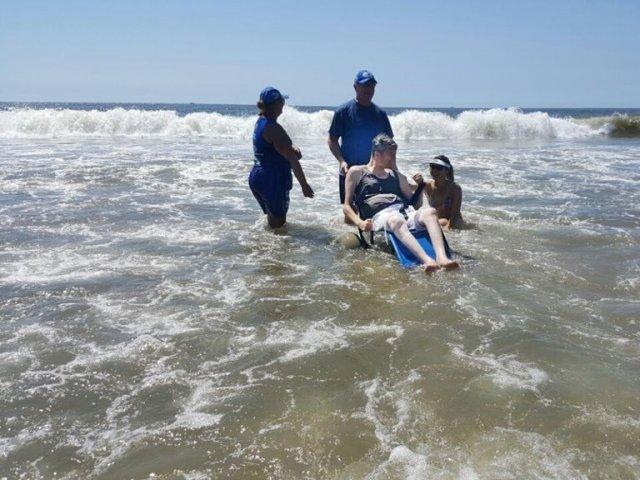 170307_-_litoral_-_operacao_verao_-_balanco_-_atendimento_cadeiras_anfibias_1.jpg