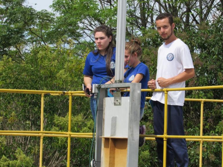 170324_guarapuava_-_estudantes_visitam_estacoes_tratamento_da_sanepar_7.jpg