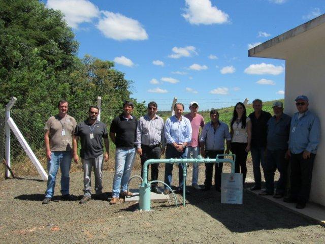 170330_sanepar_e_prefeitura_de_ivai_inauguram_sistema_de_abastecimento_rural_9.jpg