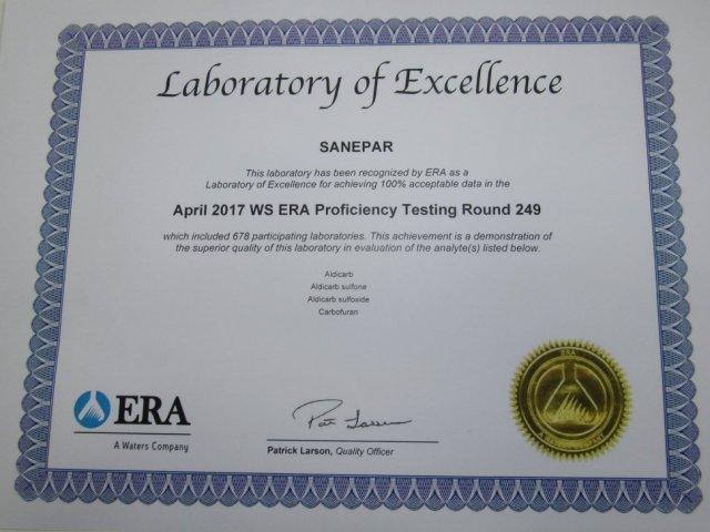 170621_laboratorio_da_sanepar_recebe_certificacao_internacional_3.jpg