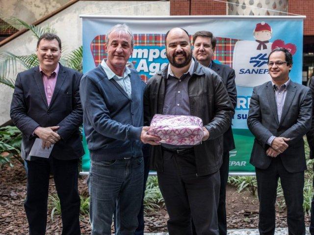 170713_curitiba_-_campanha_do_agasalho_entrega_2.jpg