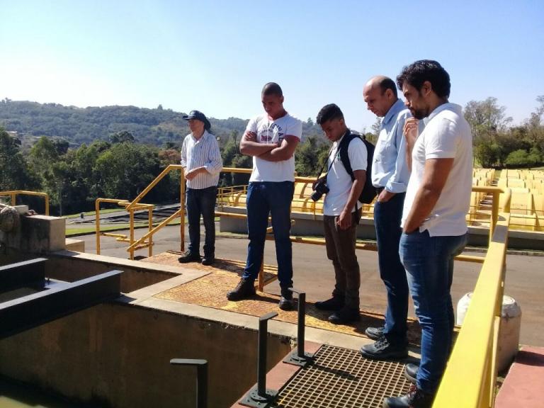 170825_londrina_visita_colombianos_2.jpg