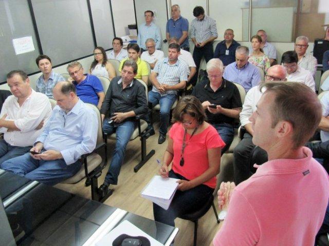 180319_-_amepar_-_apresenta_gestao_residuos_solidos_1.jpg