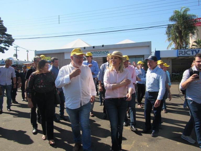 180413_londrina_-_expolondrina_-_visita_governadora_1.jpg