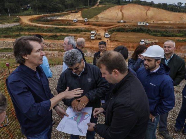 180517_-_barragem_miringuava_-_visita_presidente_1.jpeg
