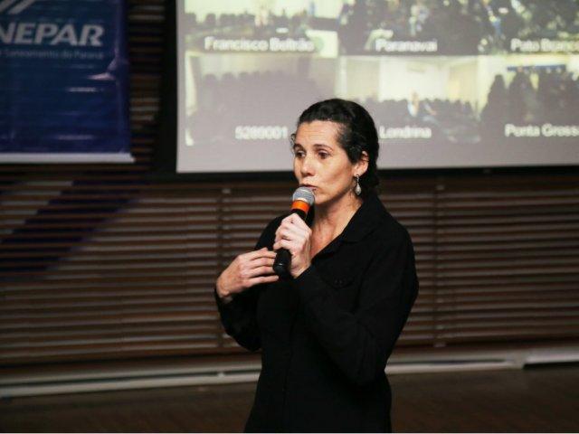 181025_sanepar_combate_violencia_contra_mulher_-_adriana_salas_de_video.jpg