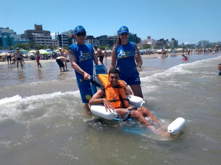 190102_litoral_operacao_verao_-_cadeira_anfibia_1.jpg