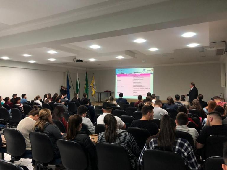 190607_-_grfb_palestra_unisep_3.jpg