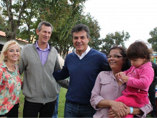 1deg_de_maio_-_sanepar_-_assesa_e_aesc_2014_autoridades__200.jpg