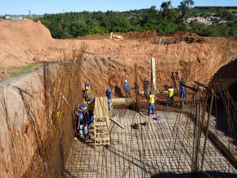 2013.05.07_-_urcp_-_visita_prefeitura-obras_carina_66.jpg