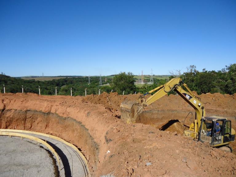 2013.05.07_-_urcp_-_visita_prefeitura-obras_carina_72.jpg