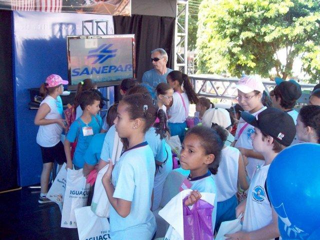 2014.04.07_-_lda_-_expolondirna_-_visita_escolares_3.jpg
