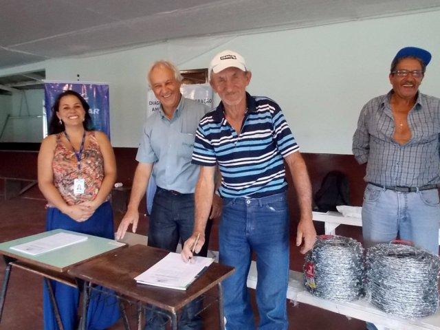 2015-03-30_fundo_azul_2.jpg