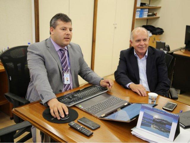 20191219_di_com_almir_de_almeida_pref._de_perobal_2.jpg