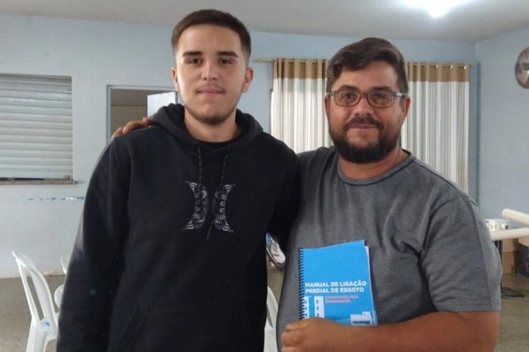 20240123_-_arapongas_-_curso_encadores_-_esgoto_-_3_sergio_e_alisson.jpg