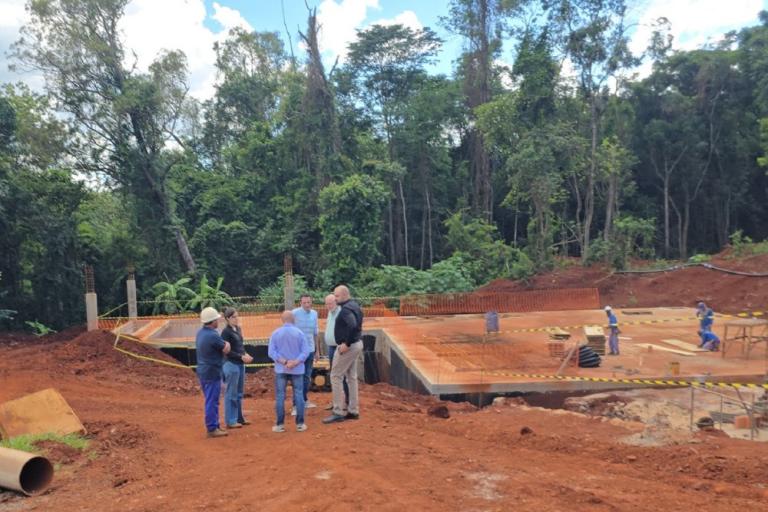 20241219_-_rolandia_-_visita_prefeito_obras_agua_e_esgoto_-_by_giovanna_fonseca_-_eee_cafezal_4.jpg