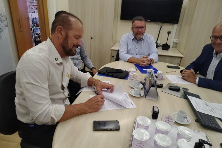 20250318_-_dep_romanelli_e_prefeito_de_moreiral_sales_-112257465.jpg
