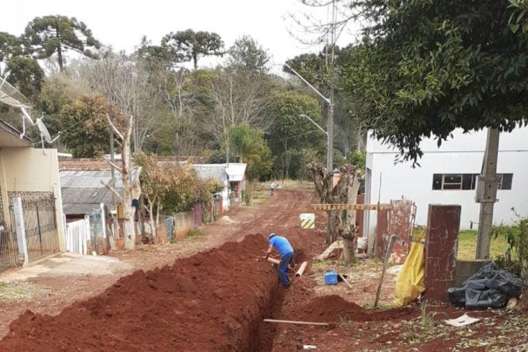 210916_-_santo_antonio_do_sudoeste_-_obra_esgoto_6.jpg
