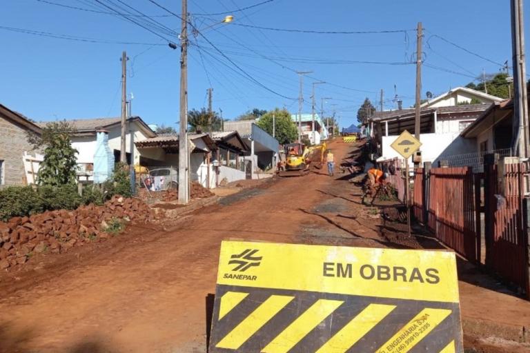 240226_-_obra_rede_esgoto_pato_branco_4.jpg