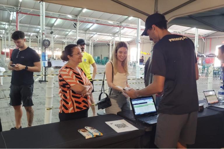 240412_-_cascavel_-_maratona_-_preparacao_e_entrega_kits_11.jpg